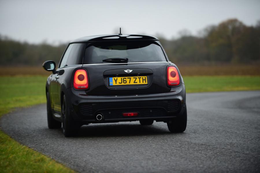  Mini Cooper 1499 GT (F56) 2017 года  (UK) (фото 22 из 30)